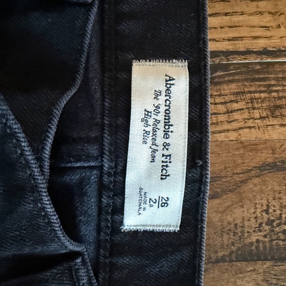 Abercrombie & Fitch High Rise 90s Relaxed Jean - Size 26 Black - Picture 1 of 5
